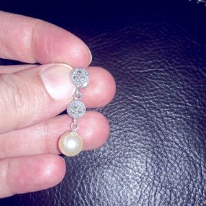 Vintage 925 Sterling Silver EARINGS & pearl stone